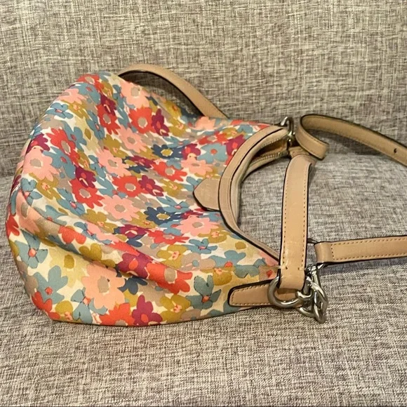 Coach Signature Stripe Floral Print Demi Crossbody ( F30661 ) - Picture 5 of 13